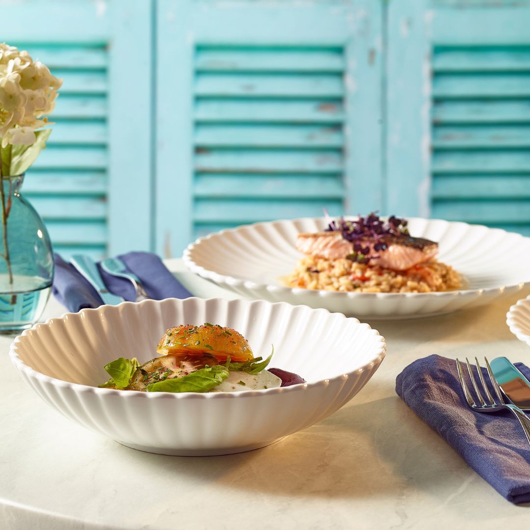 Incise Porcelain Scalloped